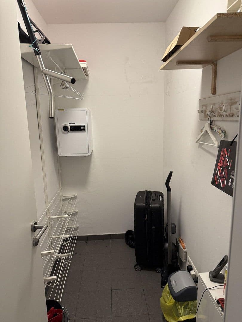 Prenájom bytu 2-izbový 75 m², Lyonstraße 13, Berlin, Berlín Prenájom bytu 2-izbový 75 m², Lyonstraße 13, Berlin, Berlín