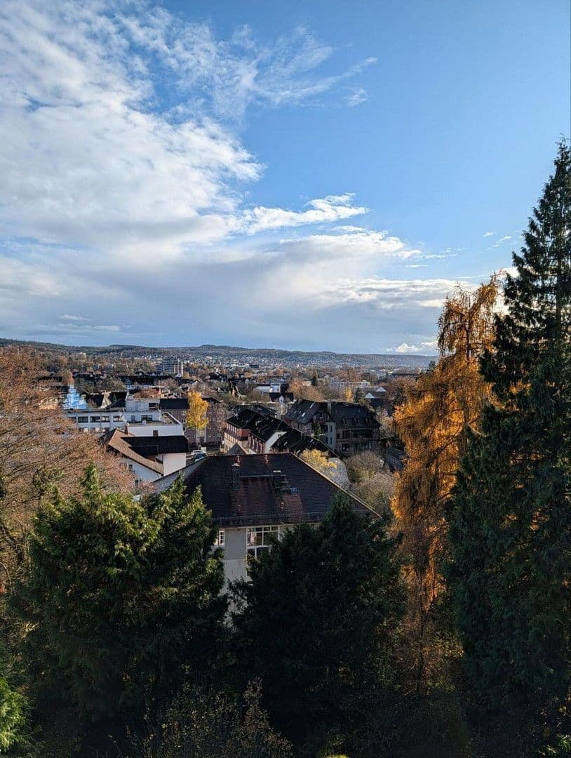 Prenájom bytu 3-izbový 120 m², Franz-Leonhard-Weg 3, Marburg, Hesensko Prenájom bytu 3-izbový 120 m², Franz-Leonhard-Weg 3, Marburg, Hesensko