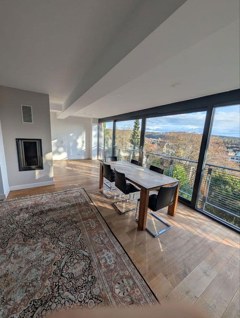 Prenájom bytu 3-izbový 120 m², Franz-Leonhard-Weg 3, Marburg, Hesensko Prenájom bytu 3-izbový 120 m², Franz-Leonhard-Weg 3, Marburg, Hesensko