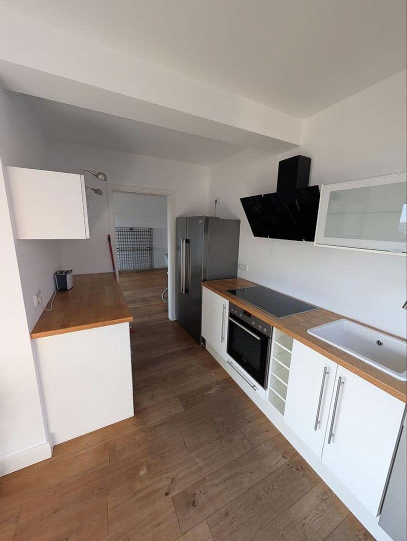 Prenájom bytu 3-izbový 120 m², Franz-Leonhard-Weg 3, Marburg, Hesensko Prenájom bytu 3-izbový 120 m², Franz-Leonhard-Weg 3, Marburg, Hesensko