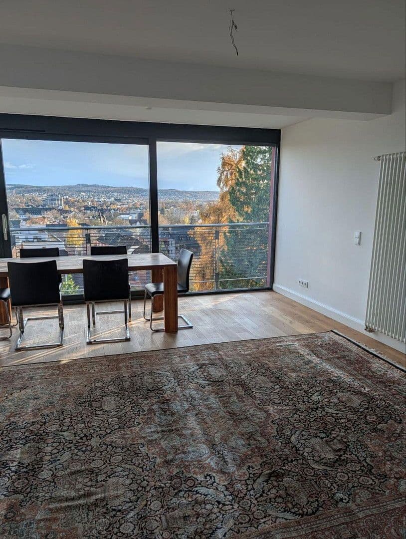 Prenájom bytu 3-izbový 120 m², Franz-Leonhard-Weg 3, Marburg, Hesensko Prenájom bytu 3-izbový 120 m², Franz-Leonhard-Weg 3, Marburg, Hesensko