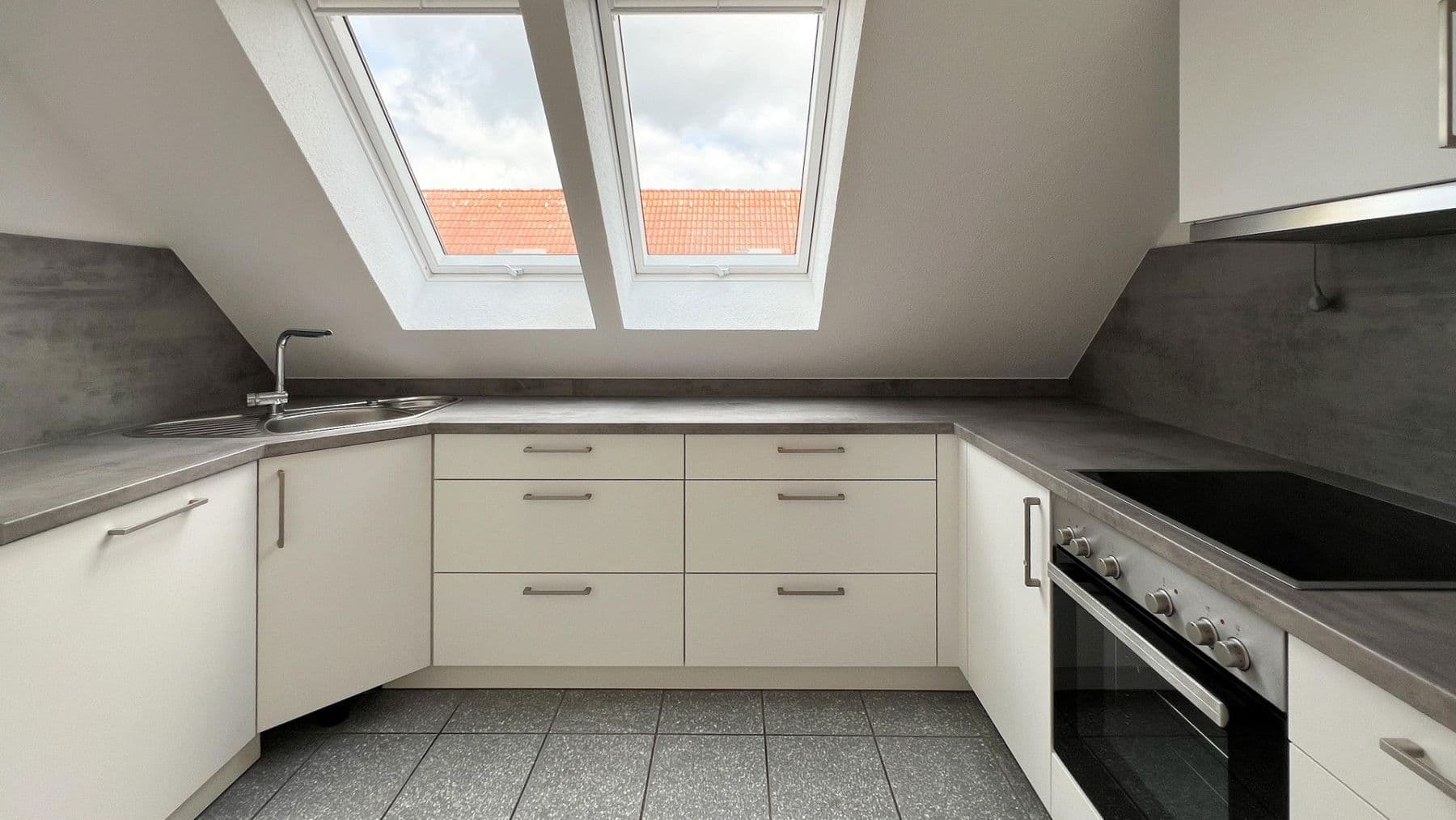 Predaj bytu 4-izbový 92 m², Pfälzerstraße 33, Neckarsulm, Bádensko-Wurttembersko Predaj bytu 4-izbový 92 m², Pfälzerstraße 33, Neckarsulm, Bádensko-Wurttembersko