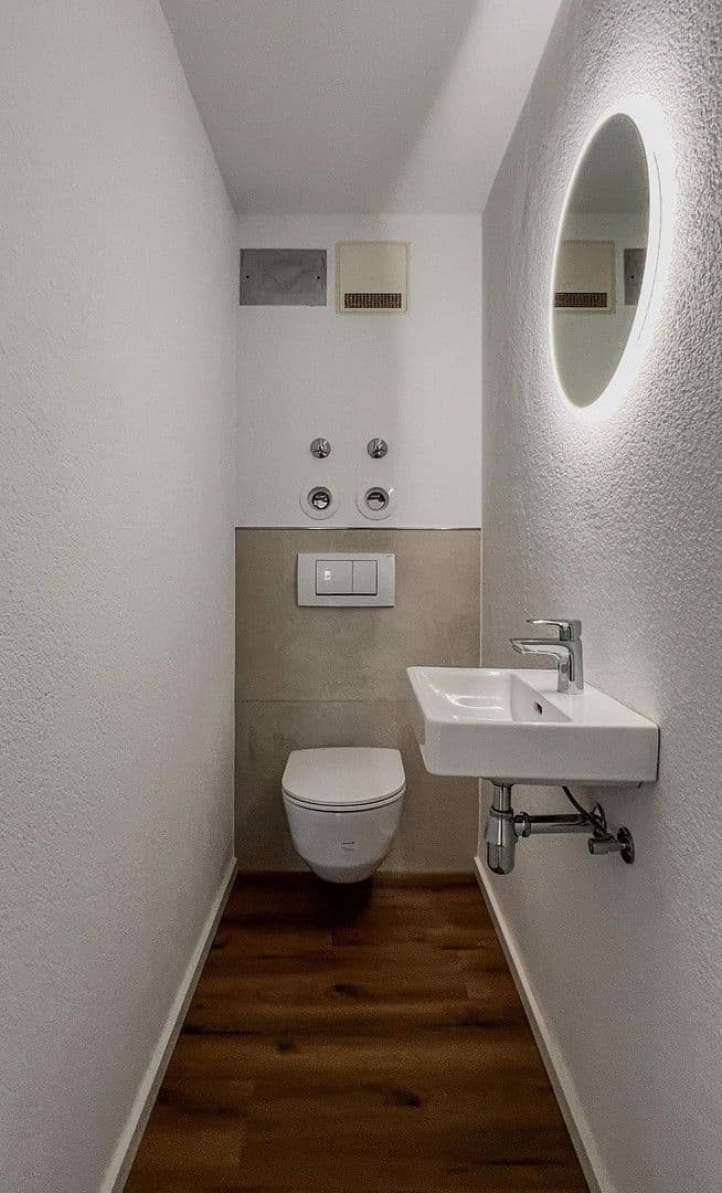 Predaj bytu 4-izbový 92 m², Pfälzerstraße 33, Neckarsulm, Bádensko-Wurttembersko Predaj bytu 4-izbový 92 m², Pfälzerstraße 33, Neckarsulm, Bádensko-Wurttembersko