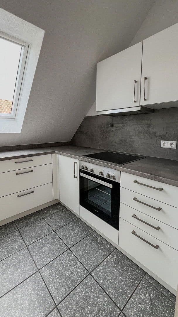 Predaj bytu 4-izbový 92 m², Pfälzerstraße 33, Neckarsulm, Bádensko-Wurttembersko Predaj bytu 4-izbový 92 m², Pfälzerstraße 33, Neckarsulm, Bádensko-Wurttembersko