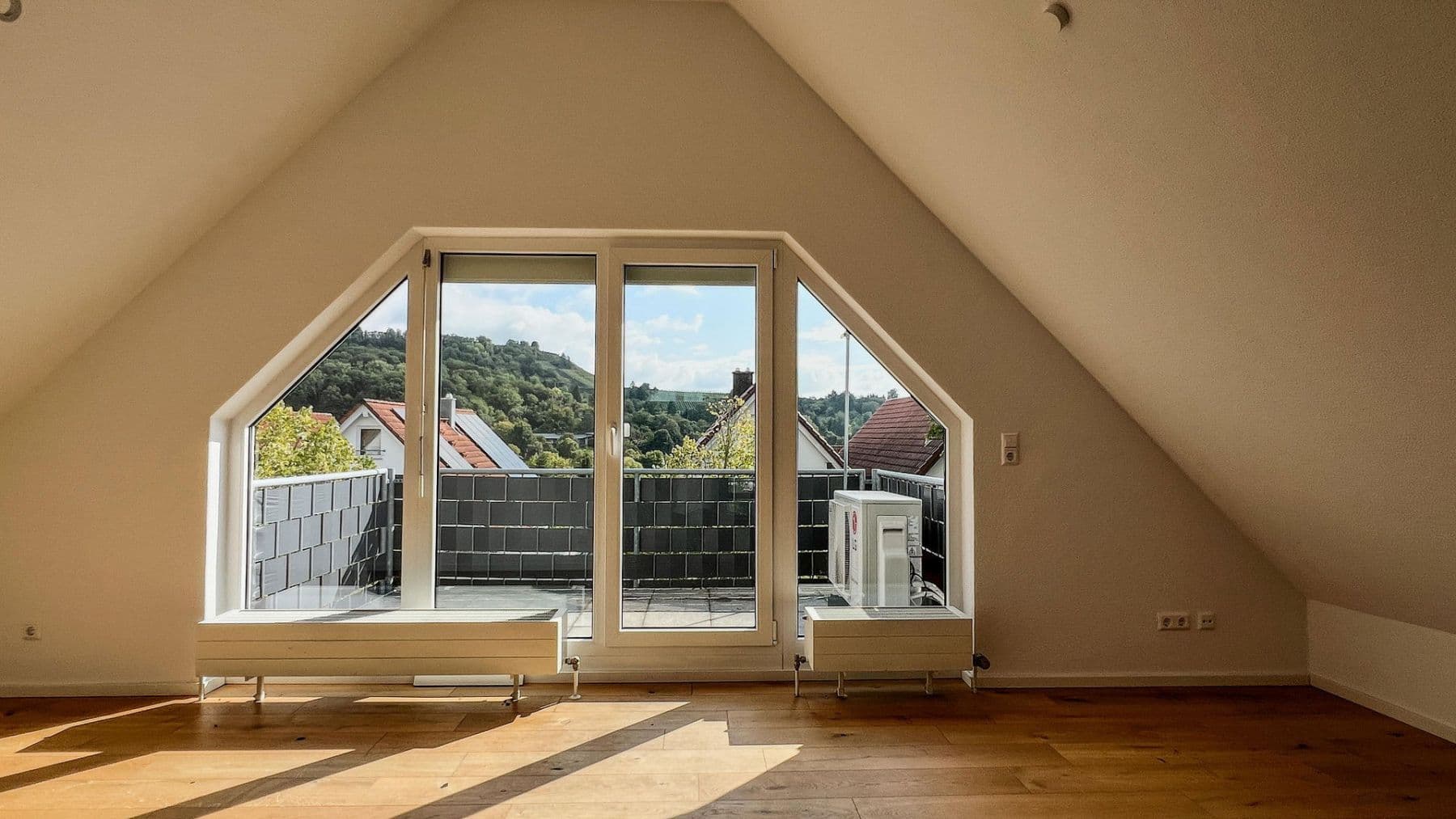 Predaj bytu 4-izbový 92 m², Pfälzerstraße 33, Neckarsulm, Bádensko-Wurttembersko Predaj bytu 4-izbový 92 m², Pfälzerstraße 33, Neckarsulm, Bádensko-Wurttembersko