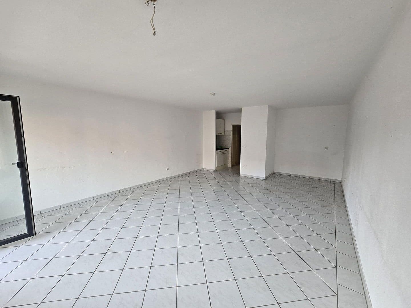 Prenájom bytu 1-izbový 47 m², Görlitzer Straße 7, Neuss, Severné Porýnie - Westfálsko Prenájom bytu 1-izbový 47 m², Görlitzer Straße 7, Neuss, Severné Porýnie - Westfálsko