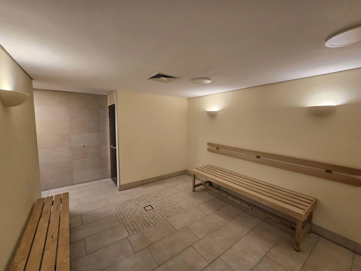 Prenájom bytu 1-izbový 47 m², Görlitzer Straße 7, Neuss, Severné Porýnie - Westfálsko Prenájom bytu 1-izbový 47 m², Görlitzer Straße 7, Neuss, Severné Porýnie - Westfálsko