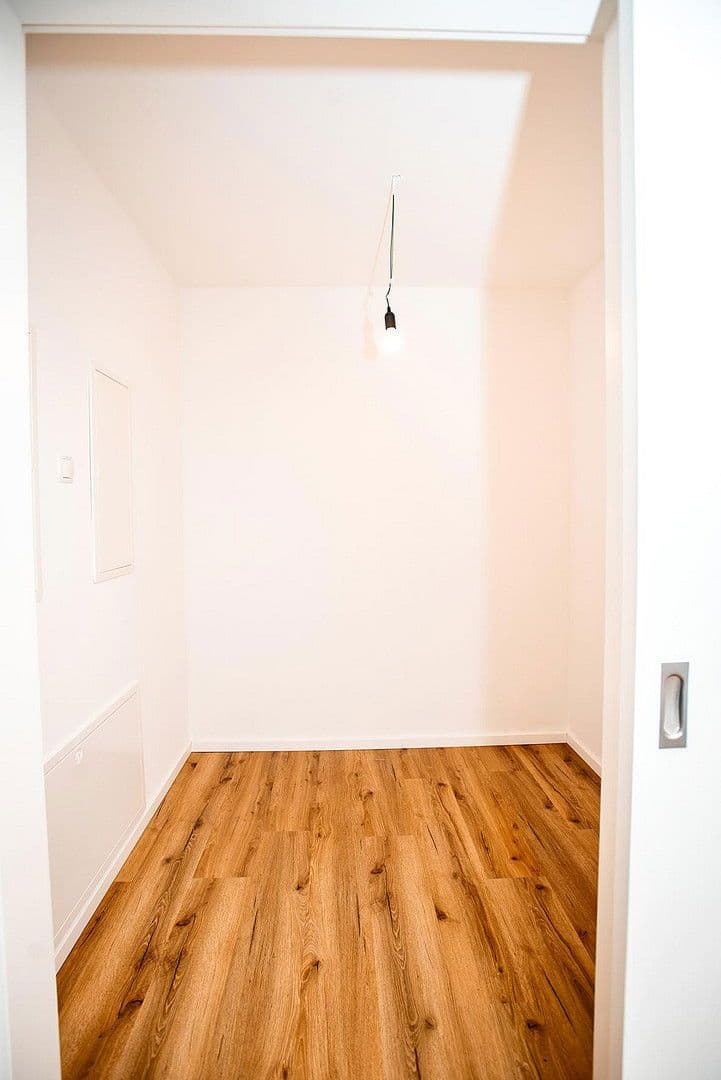 Prenájom bytu 2-izbový 80 m², Zur Büchsn 3, Walderbach, Bavorsko Prenájom bytu 2-izbový 80 m², Zur Büchsn 3, Walderbach, Bavorsko