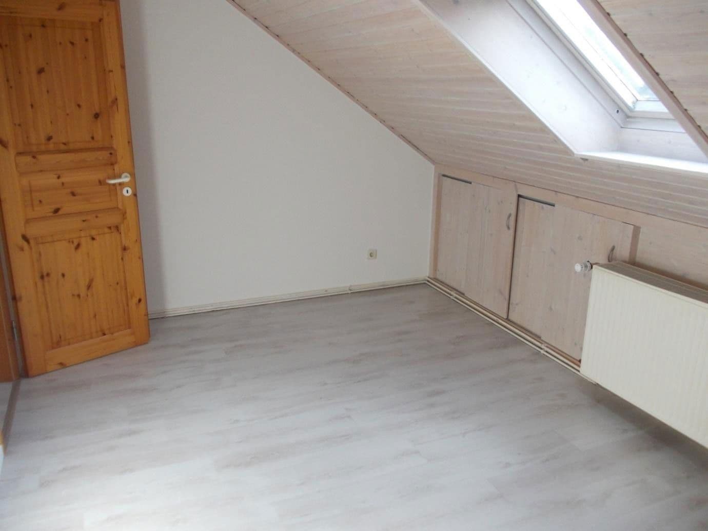 Predaj domu 108 m², pozemek 154 m², Burgdorf, Dolné Sasko Predaj domu 108 m², pozemek 154 m², Burgdorf, Dolné Sasko
