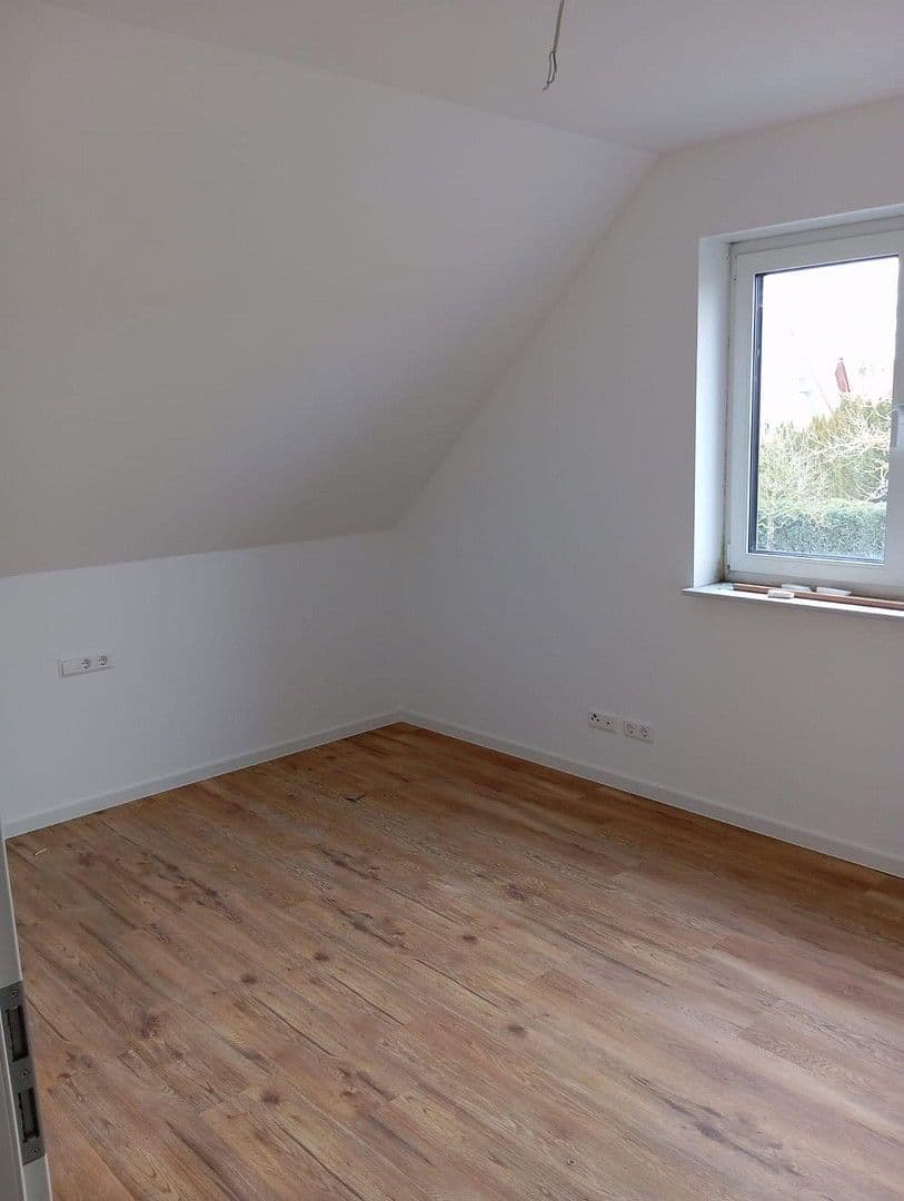 Prenájom domu 184 m², pozemek 255 m², Friedrich-Bertsche-Str. 48, Crailsheim, Bádensko-Wurttembersko Prenájom domu 184 m², pozemek 255 m², Friedrich-Bertsche-Str. 48, Crailsheim, Bádensko-Wurttembersko