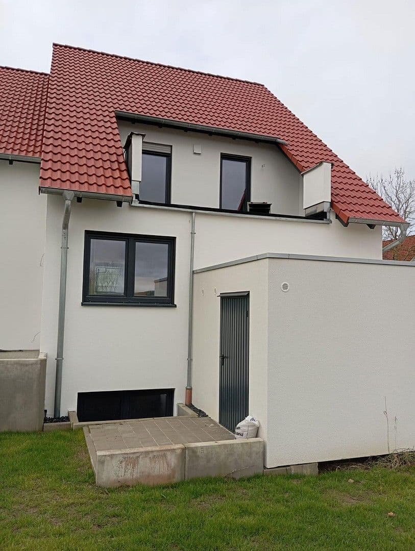 Prenájom domu 184 m², pozemek 255 m², Friedrich-Bertsche-Str. 48, Crailsheim, Bádensko-Wurttembersko Prenájom domu 184 m², pozemek 255 m², Friedrich-Bertsche-Str. 48, Crailsheim, Bádensko-Wurttembersko