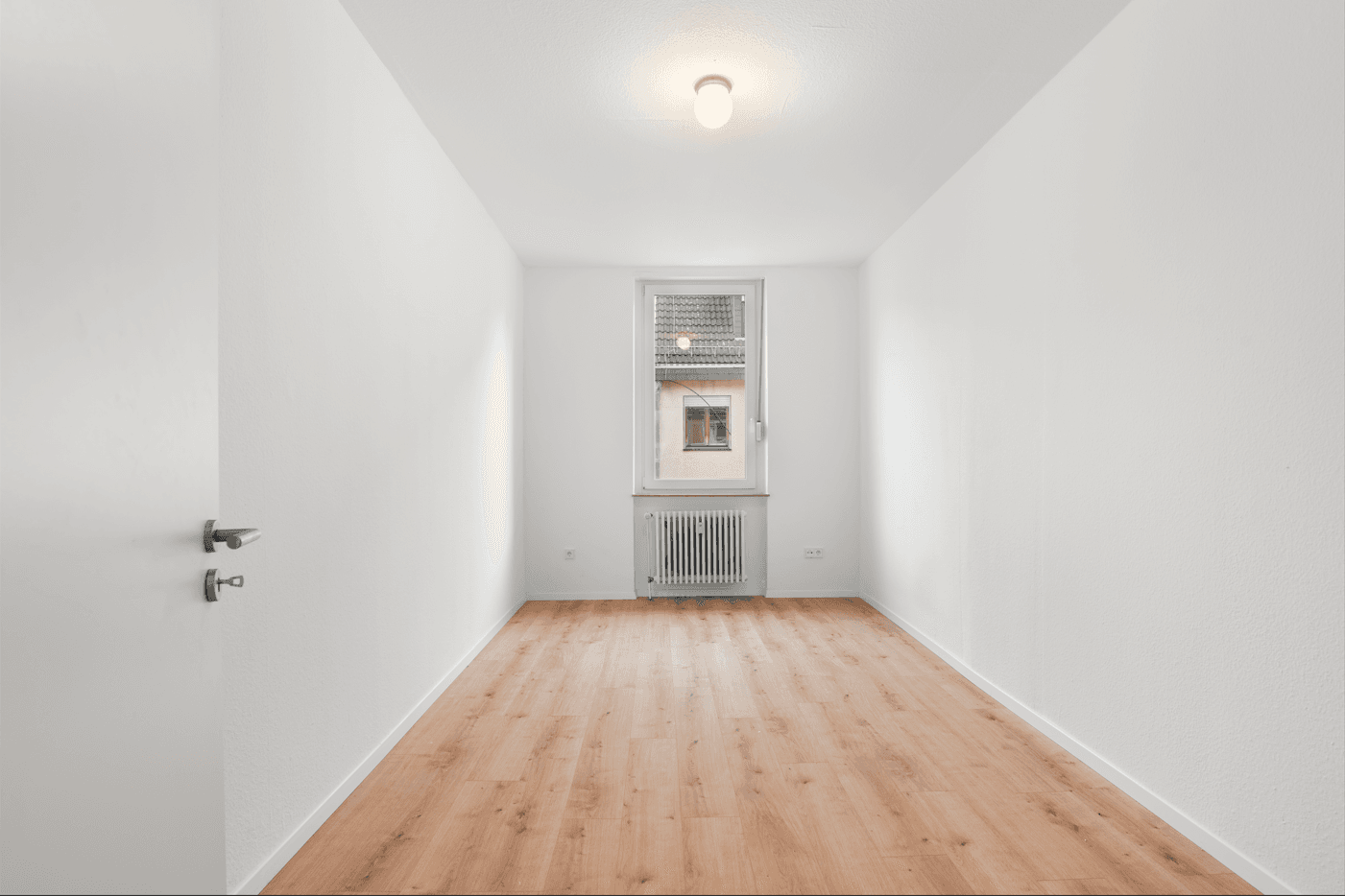 Prenájom bytu 1-izbový 102 m², H3 8, Mannheim, Bádensko-Wurttembersko Prenájom bytu 1-izbový 102 m², H3 8, Mannheim, Bádensko-Wurttembersko