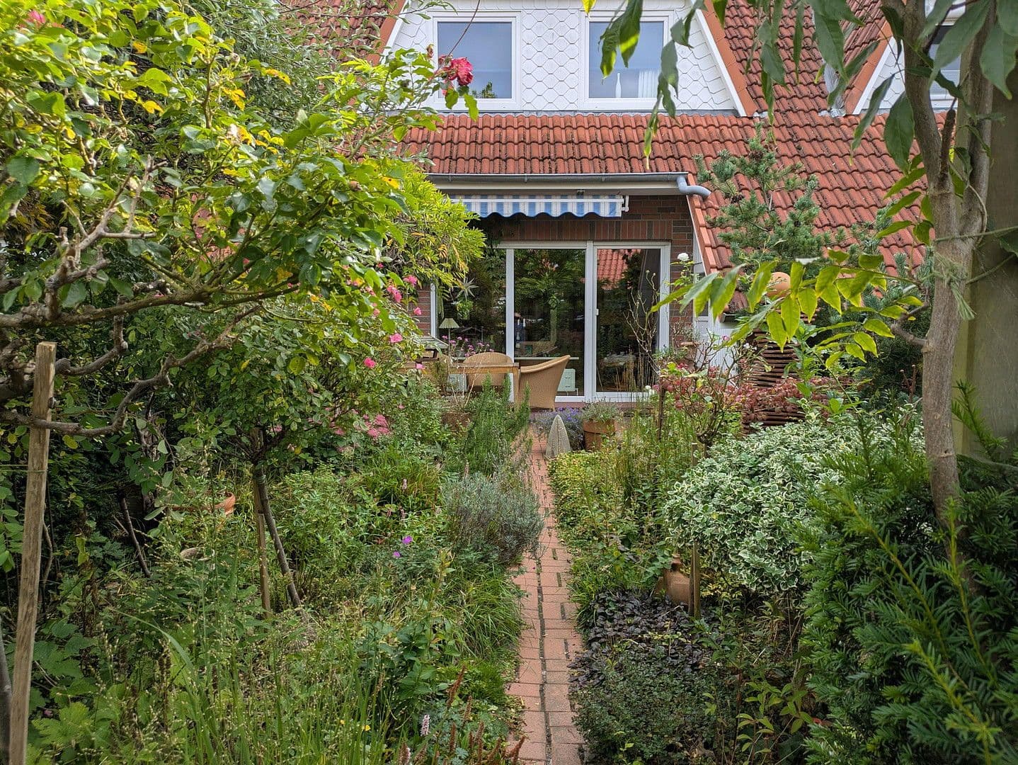 Predaj domu 120 m², pozemek 200 m², Stade, Dolné Sasko Predaj domu 120 m², pozemek 200 m², Stade, Dolné Sasko