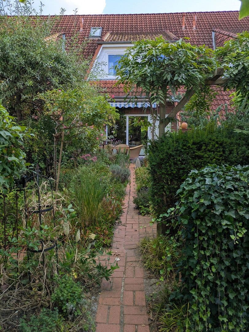 Predaj domu 120 m², pozemek 200 m², Stade, Dolné Sasko Predaj domu 120 m², pozemek 200 m², Stade, Dolné Sasko