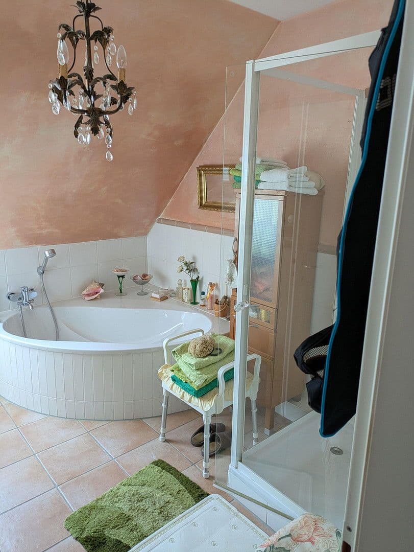 Predaj domu 120 m², pozemek 200 m², Stade, Dolné Sasko Predaj domu 120 m², pozemek 200 m², Stade, Dolné Sasko