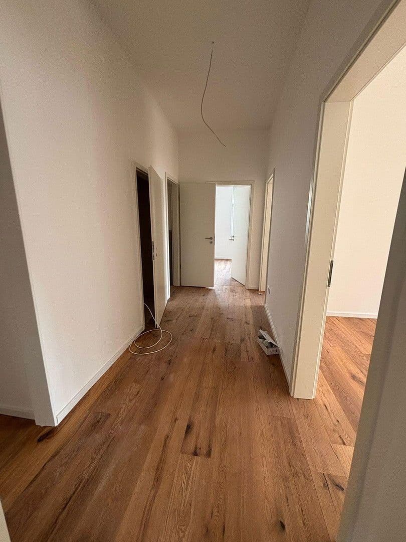 Prenájom bytu 3-izbový 70 m², Zabergäustr. 97, Stuttgart, Bádensko-Wurttembersko Prenájom bytu 3-izbový 70 m², Zabergäustr. 97, Stuttgart, Bádensko-Wurttembersko