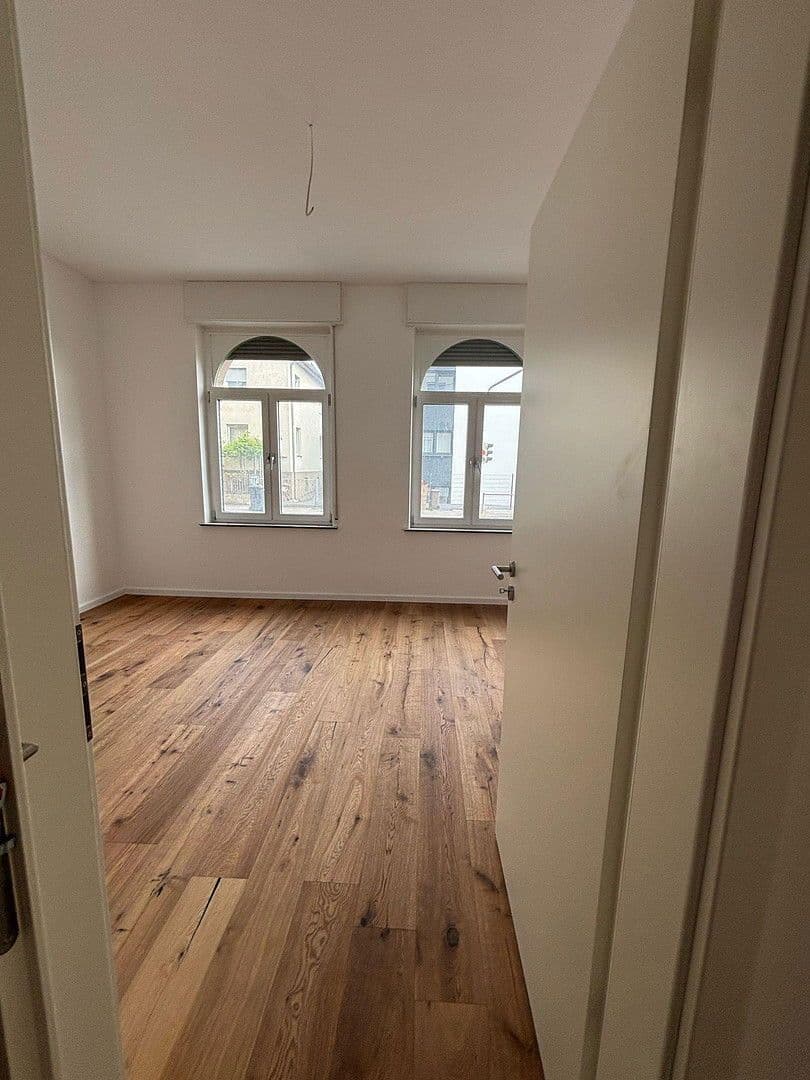 Prenájom bytu 3-izbový 70 m², Zabergäustr. 97, Stuttgart, Bádensko-Wurttembersko Prenájom bytu 3-izbový 70 m², Zabergäustr. 97, Stuttgart, Bádensko-Wurttembersko