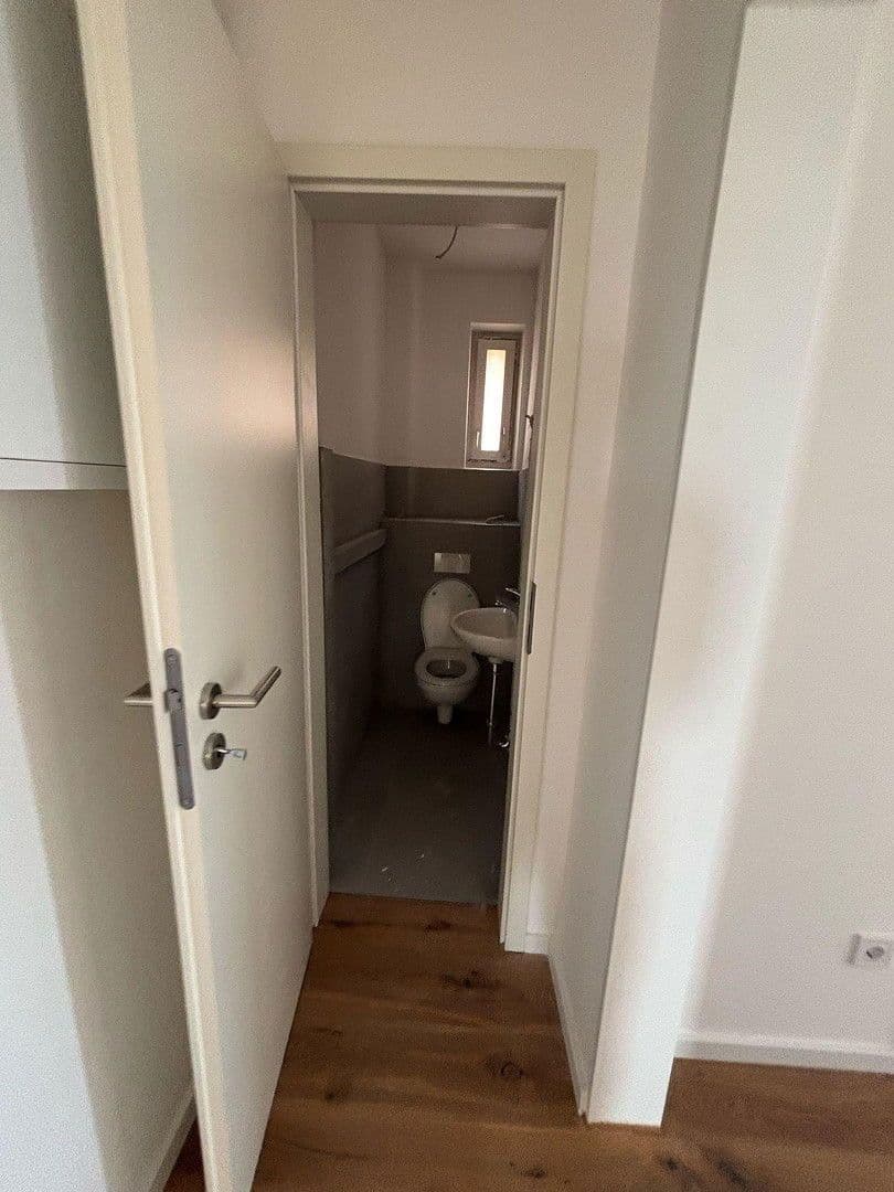 Prenájom bytu 3-izbový 70 m², Zabergäustr. 97, Stuttgart, Bádensko-Wurttembersko Prenájom bytu 3-izbový 70 m², Zabergäustr. 97, Stuttgart, Bádensko-Wurttembersko