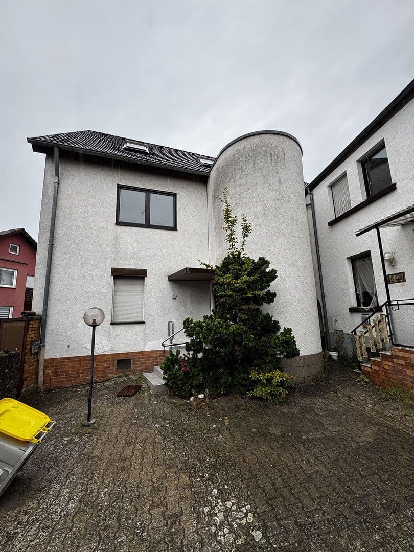 Prenájom bytu 3-izbový 110 m², Atzelbuckelstraße 5, Mannheim, Bádensko-Wurttembersko Prenájom bytu 3-izbový 110 m², Atzelbuckelstraße 5, Mannheim, Bádensko-Wurttembersko