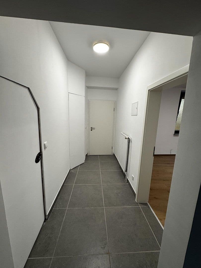 Prenájom bytu 3-izbový 110 m², Atzelbuckelstraße 5, Mannheim, Bádensko-Wurttembersko Prenájom bytu 3-izbový 110 m², Atzelbuckelstraße 5, Mannheim, Bádensko-Wurttembersko