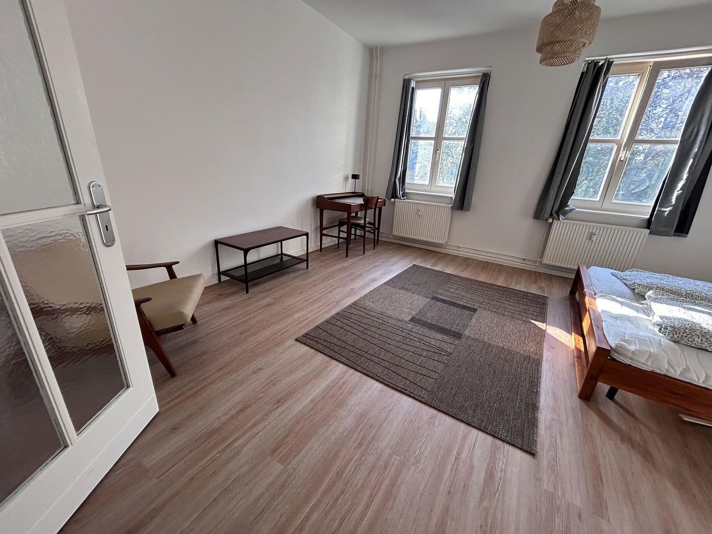 Prenájom bytu 1-izbový 58 m², Weserstraße 28, Berlin, Berlín Prenájom bytu 1-izbový 58 m², Weserstraße 28, Berlin, Berlín