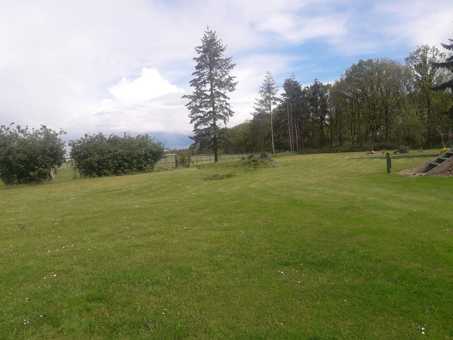 Predaj domu 232 m², pozemek 7.847 m², Buchholz (Aller), Dolné Sasko Predaj domu 232 m², pozemek 7.847 m², Buchholz (Aller), Dolné Sasko