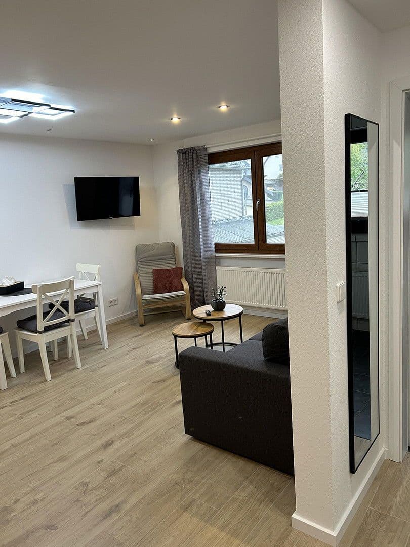 Predaj domu 320 m², pozemek 1.000 m², Mühlenweg 12, Oberwesel, Porýnie-Falcko Predaj domu 320 m², pozemek 1.000 m², Mühlenweg 12, Oberwesel, Porýnie-Falcko