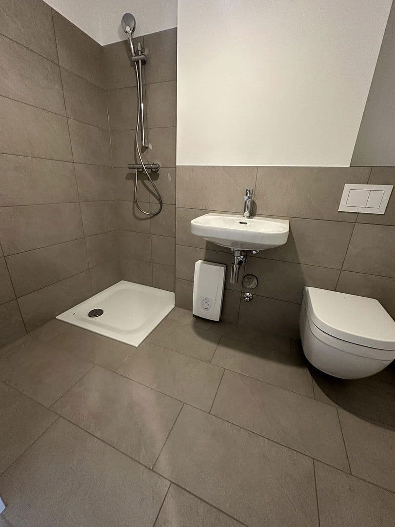 Prenájom bytu 1-izbový 33 m², Hamburg, Hamburg Prenájom bytu 1-izbový 33 m², Hamburg, Hamburg