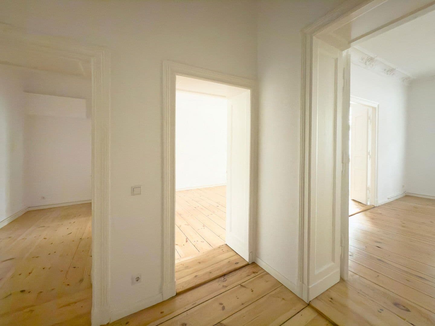 Predaj bytu 2-izbový 80 m², Güntzelstraße 32, Berlin, Berlín Predaj bytu 2-izbový 80 m², Güntzelstraße 32, Berlin, Berlín