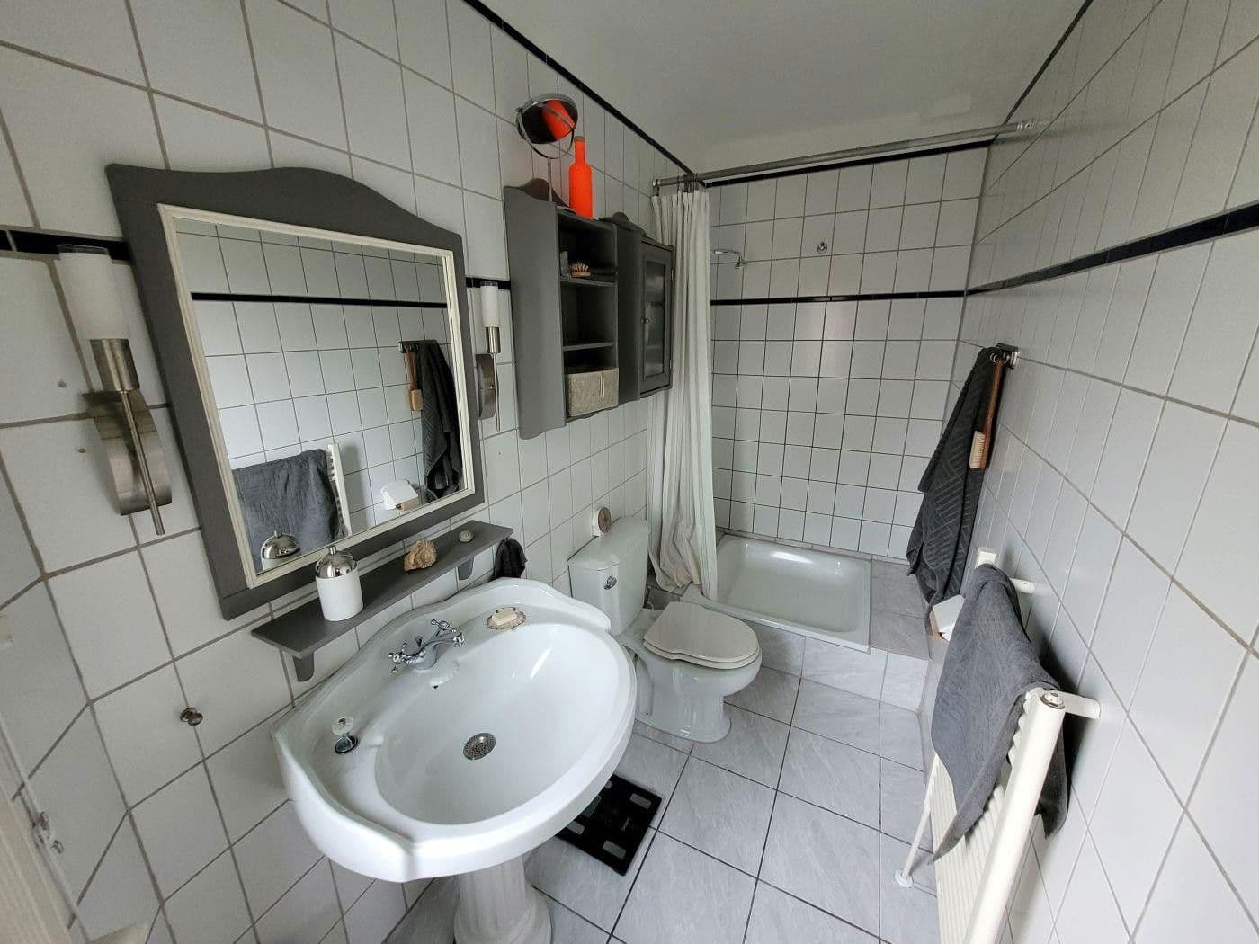 Predaj domu 146 m², pozemek 492 m², Hamburg, Hamburg Predaj domu 146 m², pozemek 492 m², Hamburg, Hamburg