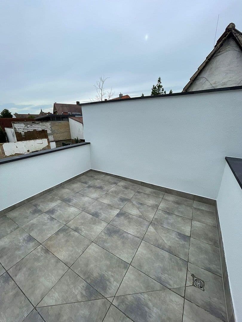 Prenájom bytu 3-izbový 75 m², Römerberg, Porýnie-Falcko Prenájom bytu 3-izbový 75 m², Römerberg, Porýnie-Falcko