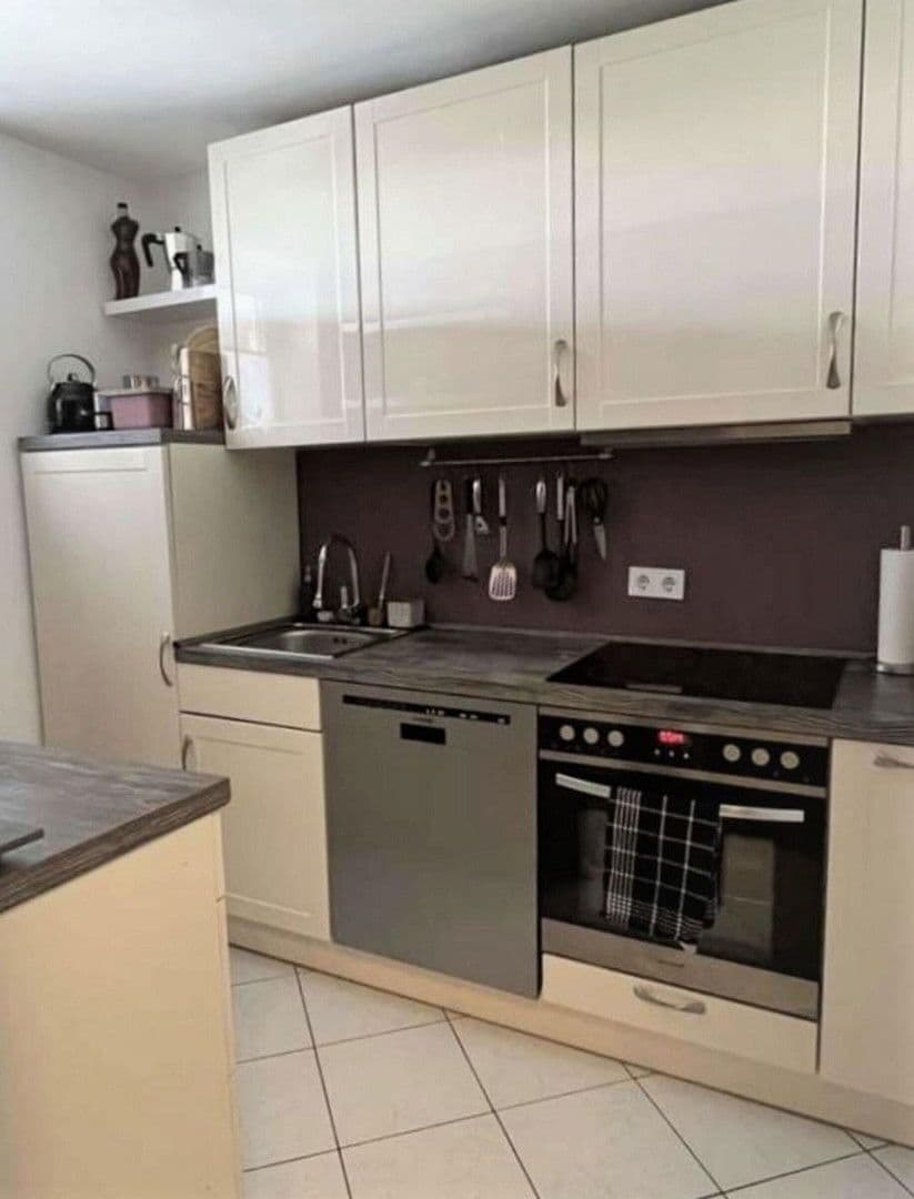 Prenájom bytu 2-izbový 38 m², Melker Gasse 13/3, Baden, Dolné Rakúsko Prenájom bytu 2-izbový 38 m², Melker Gasse 13/3, Baden, Dolné Rakúsko