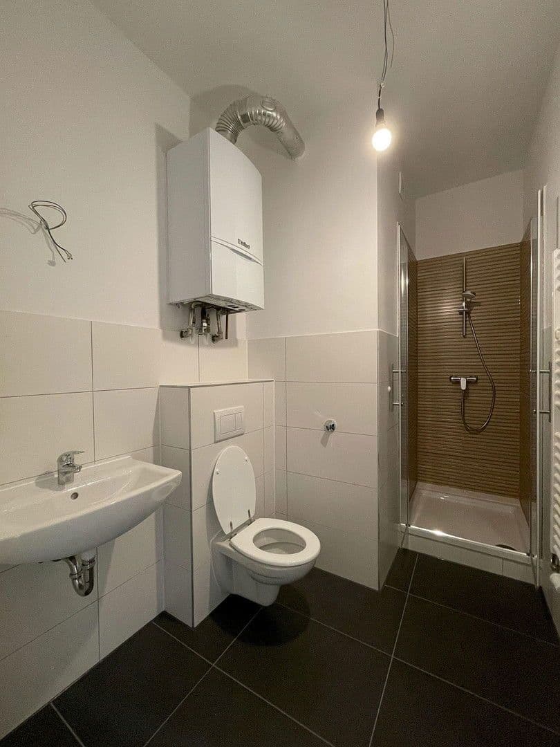 Prenájom bytu 4-izbový 66 m², Dahlener Str. 615, Mönchengladbach, Severné Porýnie - Westfálsko Prenájom bytu 4-izbový 66 m², Dahlener Str. 615, Mönchengladbach, Severné Porýnie - Westfálsko