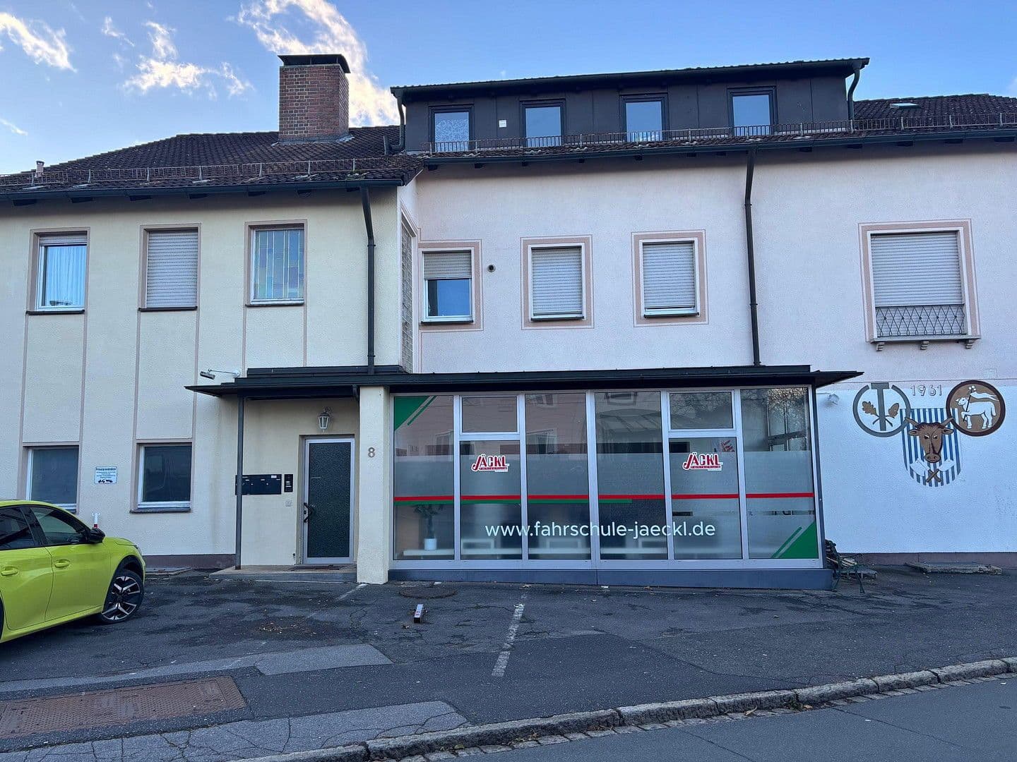 Predaj domu 482 m², pozemek 780 m², Uhlandstraße 8, Sulzbach-Rosenberg, Bavorsko Predaj domu 482 m², pozemek 780 m², Uhlandstraße 8, Sulzbach-Rosenberg, Bavorsko