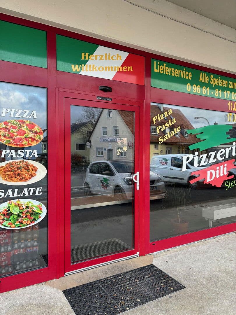 Predaj domu 482 m², pozemek 780 m², Uhlandstraße 8, Sulzbach-Rosenberg, Bavorsko Predaj domu 482 m², pozemek 780 m², Uhlandstraße 8, Sulzbach-Rosenberg, Bavorsko