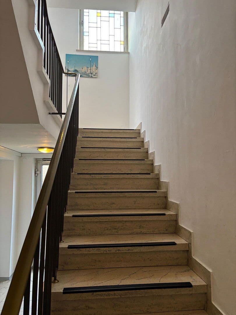 Predaj domu 482 m², pozemek 780 m², Uhlandstraße 8, Sulzbach-Rosenberg, Bavorsko Predaj domu 482 m², pozemek 780 m², Uhlandstraße 8, Sulzbach-Rosenberg, Bavorsko