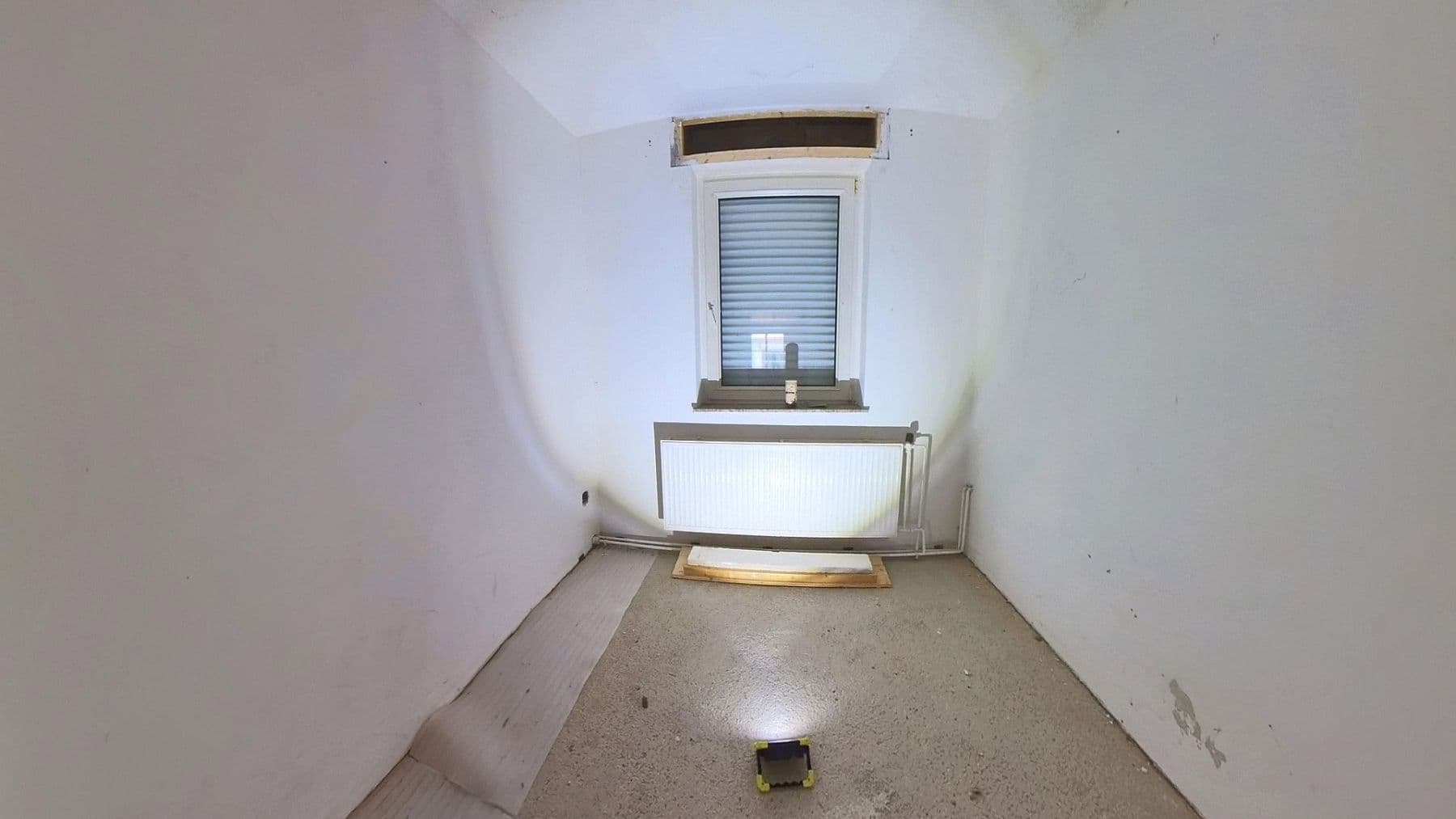 Predaj domu 93 m², pozemek 1.012 m², Briesniger Hauptstr. 28, Forst (Lausitz) - Baršć, Brandenbursko Predaj domu 93 m², pozemek 1.012 m², Briesniger Hauptstr. 28, Forst (Lausitz) - Baršć, Brandenbursko