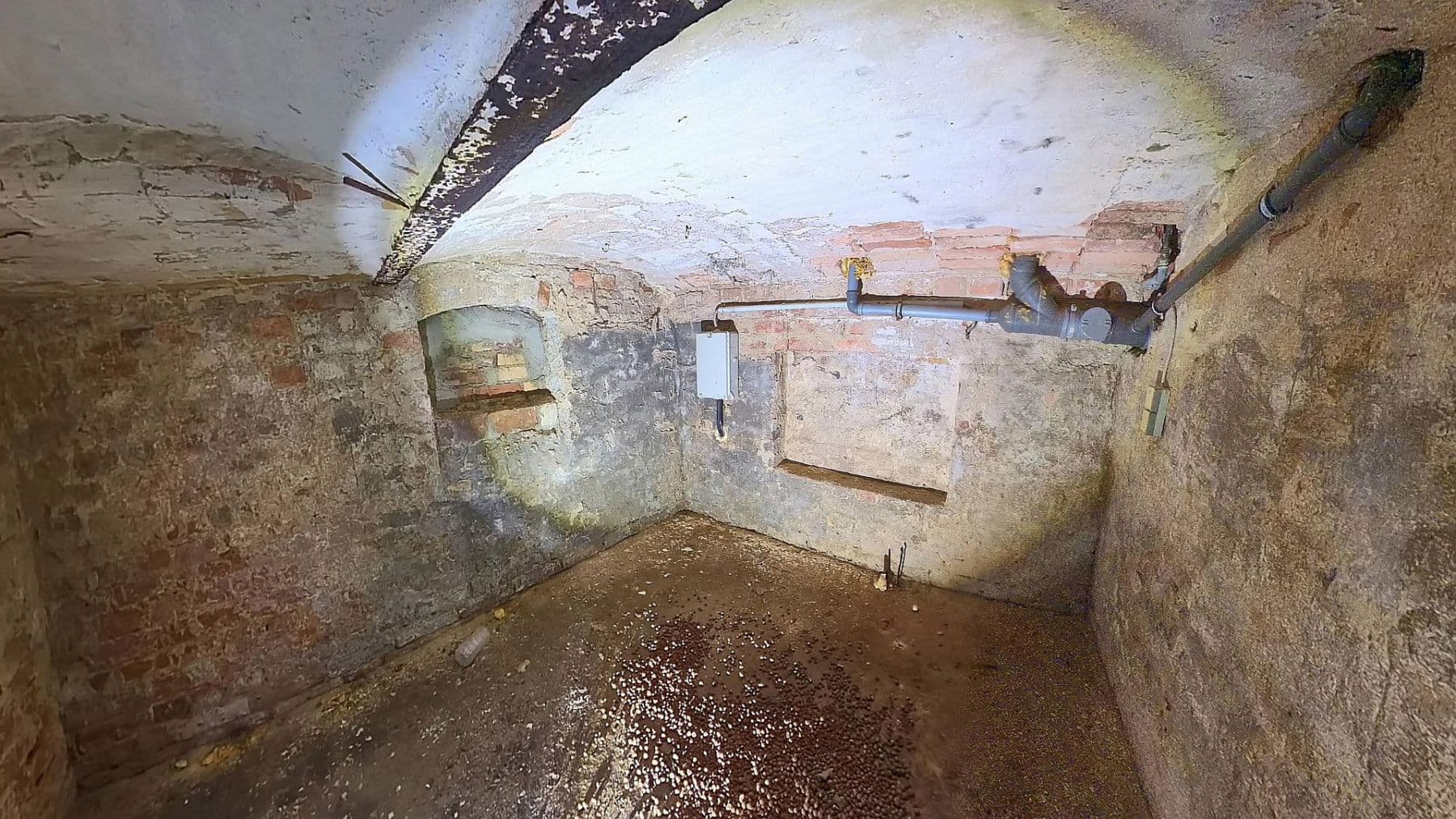 Predaj domu 93 m², pozemek 1.012 m², Briesniger Hauptstr. 28, Forst (Lausitz) - Baršć, Brandenbursko Predaj domu 93 m², pozemek 1.012 m², Briesniger Hauptstr. 28, Forst (Lausitz) - Baršć, Brandenbursko