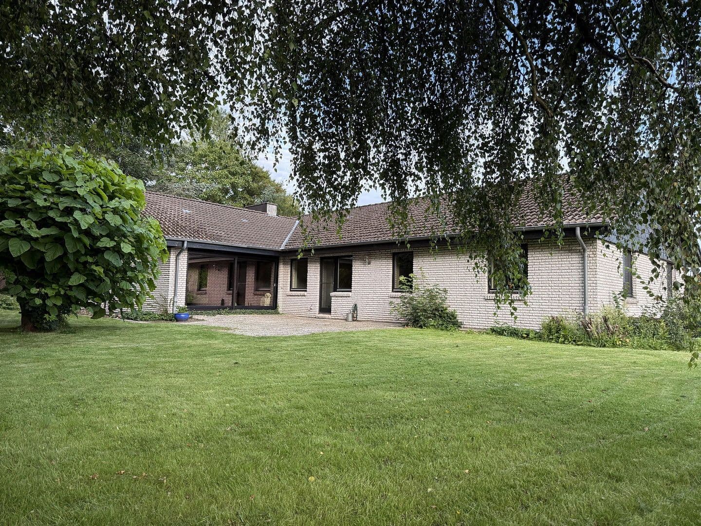 Predaj domu 202 m², pozemek 1.296 m², Schleswig, Šlezvicko-Holštajnsko Predaj domu 202 m², pozemek 1.296 m², Schleswig, Šlezvicko-Holštajnsko