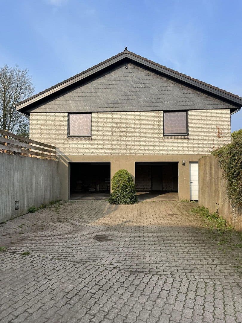 Predaj domu 202 m², pozemek 1.296 m², Schleswig, Šlezvicko-Holštajnsko Predaj domu 202 m², pozemek 1.296 m², Schleswig, Šlezvicko-Holštajnsko