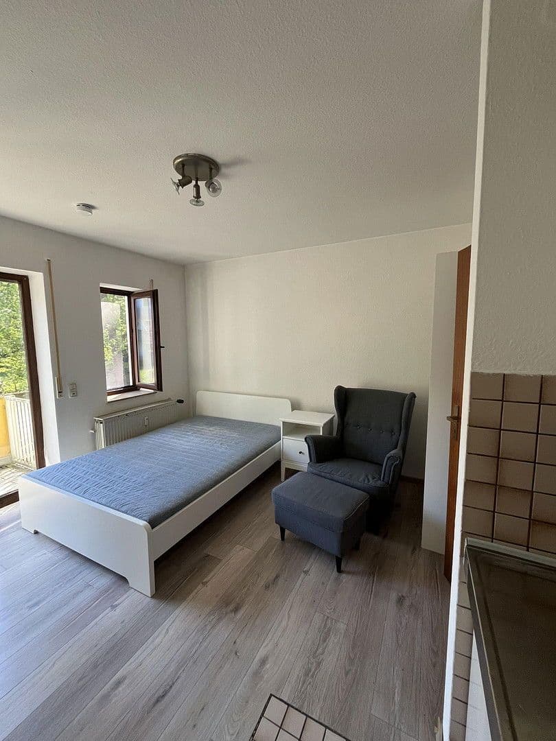 Prenájom bytu 1-izbový 21 m², Alter Kirchhainer Weg 42B, Marburg, Hesensko Prenájom bytu 1-izbový 21 m², Alter Kirchhainer Weg 42B, Marburg, Hesensko