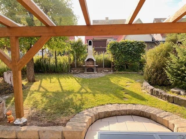 Predaj domu 217 m², pozemek 596 m², Moringen, Dolné Sasko Predaj domu 217 m², pozemek 596 m², Moringen, Dolné Sasko