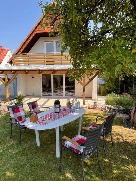 Predaj domu 217 m², pozemek 596 m², Moringen, Dolné Sasko Predaj domu 217 m², pozemek 596 m², Moringen, Dolné Sasko