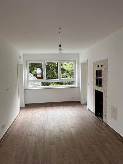 Predaj domu 217 m², pozemek 596 m², Moringen, Dolné Sasko Predaj domu 217 m², pozemek 596 m², Moringen, Dolné Sasko