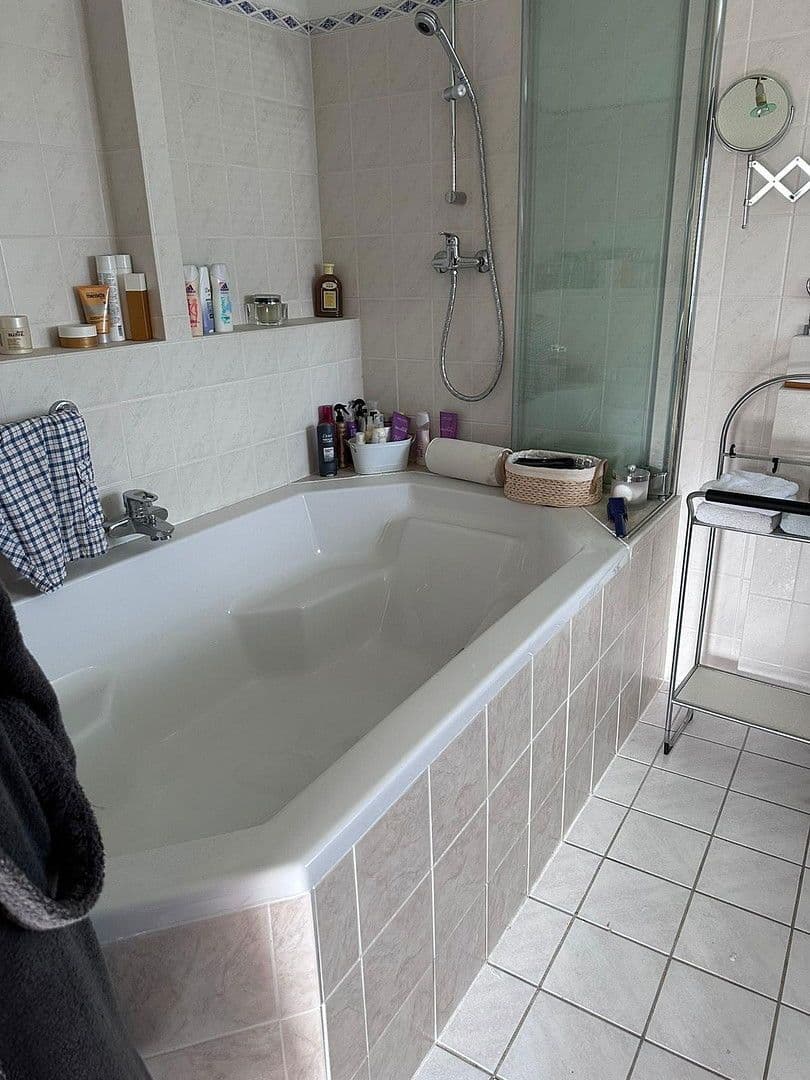 Prenájom domu 220 m², pozemek 1.500 m², Hauptstraße 38, Rom, Meklenbursko-Predpomoransko Prenájom domu 220 m², pozemek 1.500 m², Hauptstraße 38, Rom, Meklenbursko-Predpomoransko