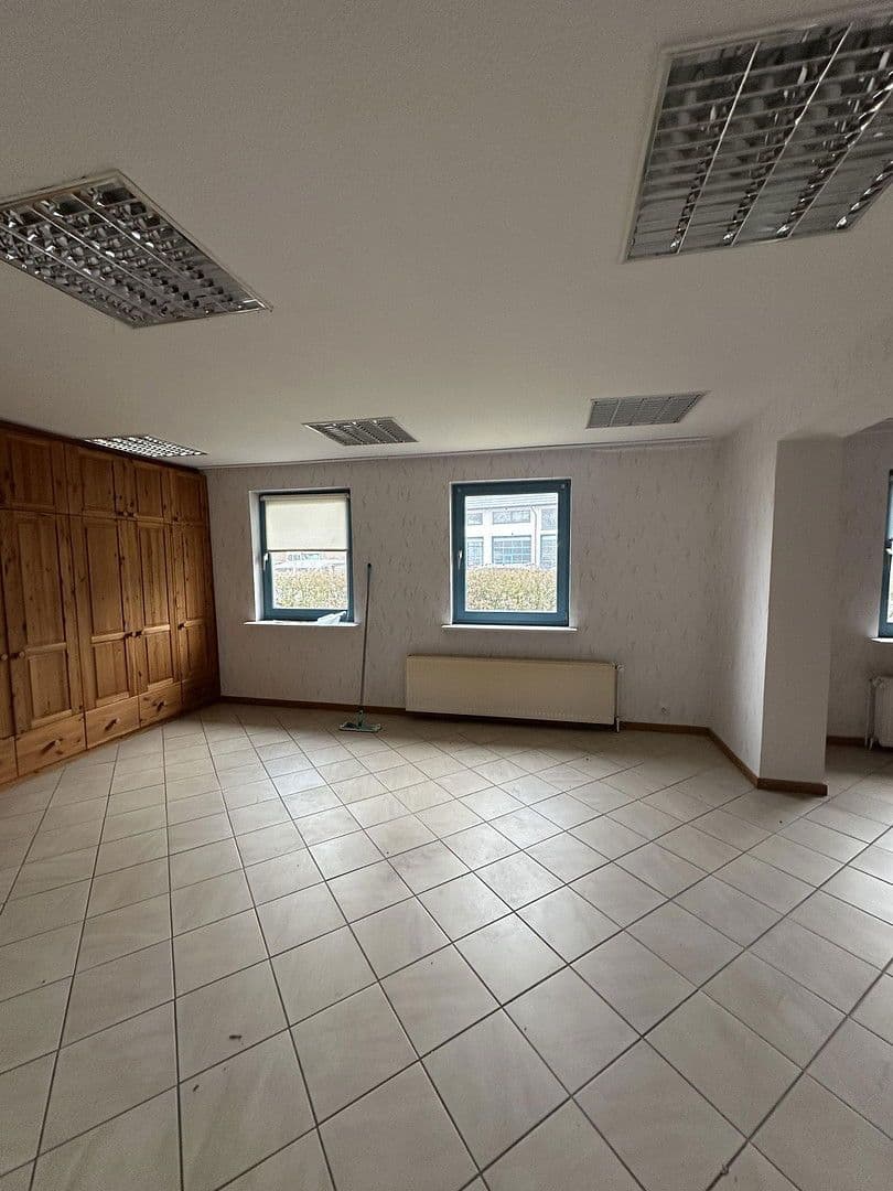 Prenájom domu 220 m², pozemek 1.500 m², Hauptstraße 38, Rom, Meklenbursko-Predpomoransko Prenájom domu 220 m², pozemek 1.500 m², Hauptstraße 38, Rom, Meklenbursko-Predpomoransko