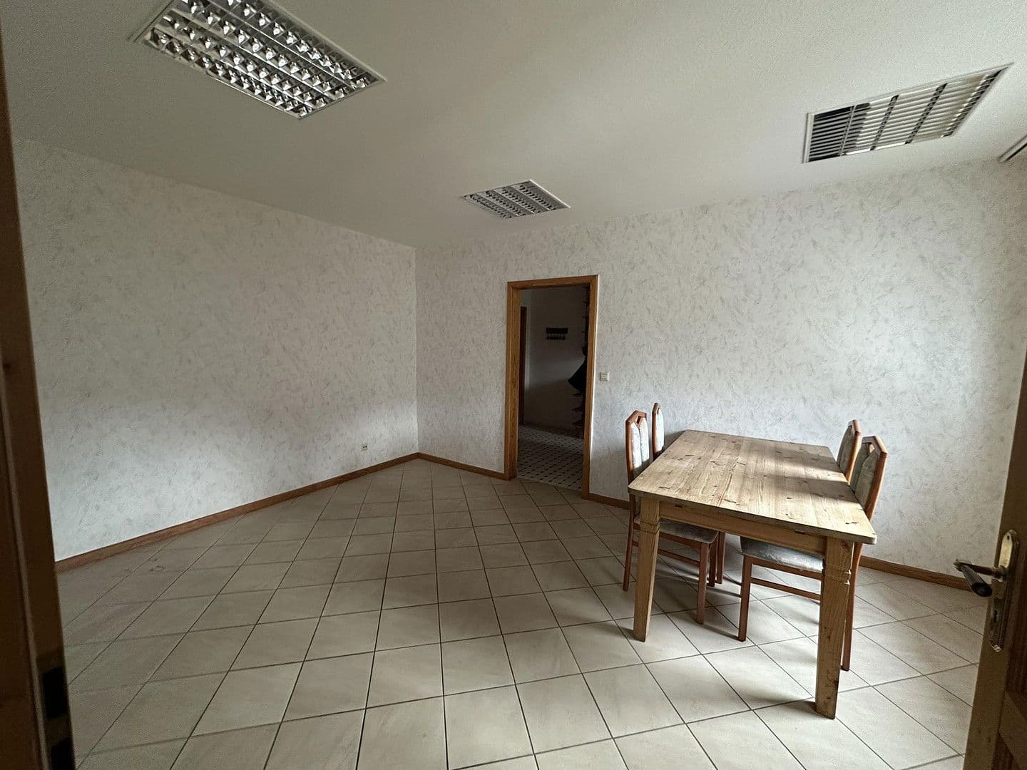 Prenájom domu 220 m², pozemek 1.500 m², Hauptstraße 38, Rom, Meklenbursko-Predpomoransko Prenájom domu 220 m², pozemek 1.500 m², Hauptstraße 38, Rom, Meklenbursko-Predpomoransko