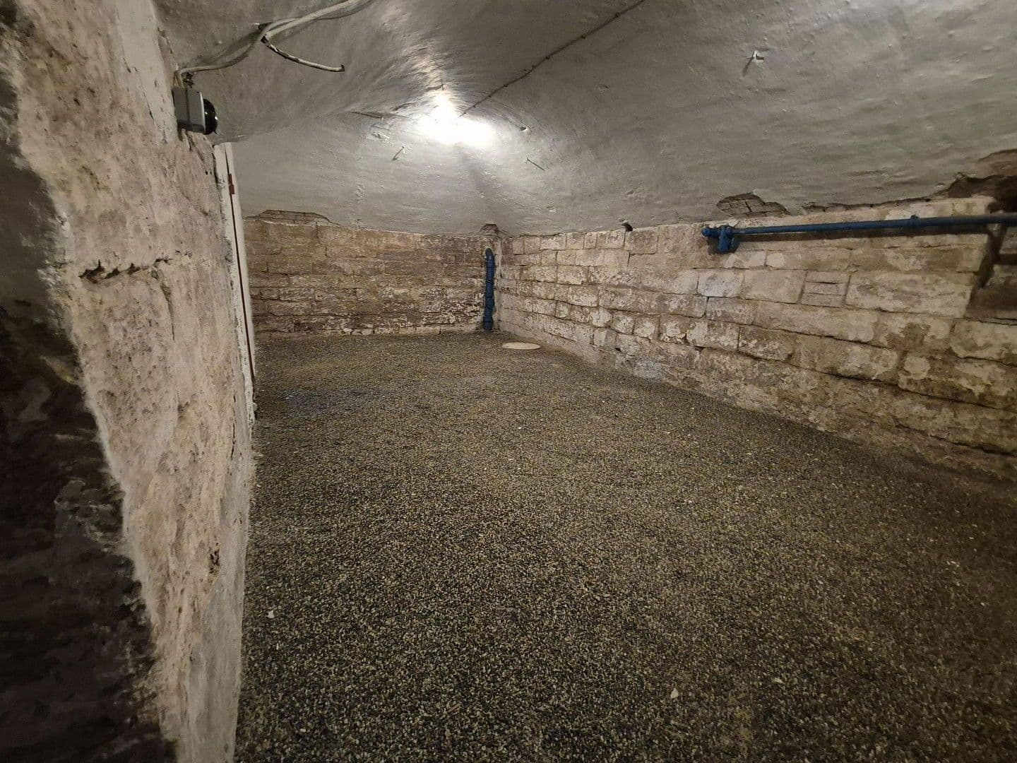 Prenájom nebytového priestoru 35 m², Staigerstr. 21, Stuttgart, Bádensko-Wurttembersko Prenájom nebytového priestoru 35 m², Staigerstr. 21, Stuttgart, Bádensko-Wurttembersko