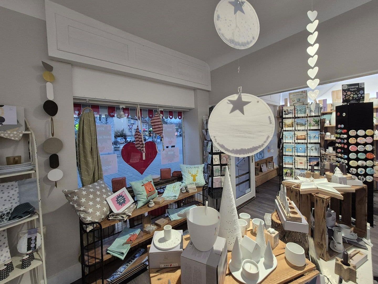 Prenájom nebytového priestoru 35 m², Staigerstr. 21, Stuttgart, Bádensko-Wurttembersko Prenájom nebytového priestoru 35 m², Staigerstr. 21, Stuttgart, Bádensko-Wurttembersko