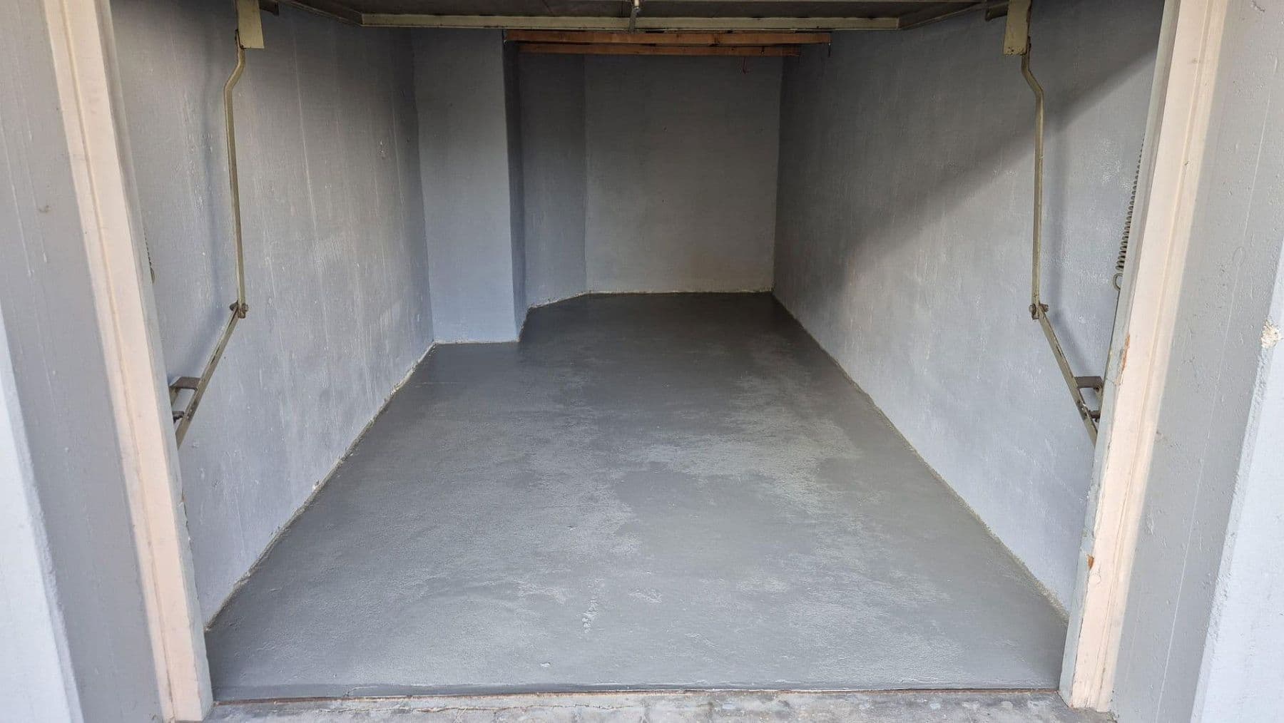 Predaj garáže, Waiblingen, Bádensko-Wurttembersko Predaj garáže, Waiblingen, Bádensko-Wurttembersko